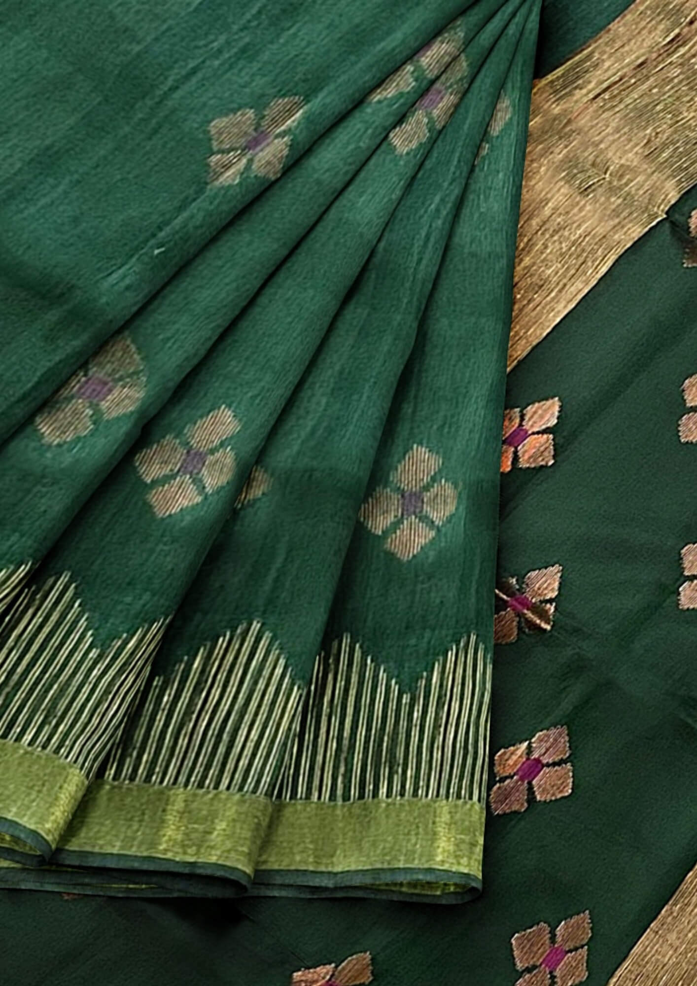 Handwoven Jamdani Soft Khadi Cotton Saree in Serene Green