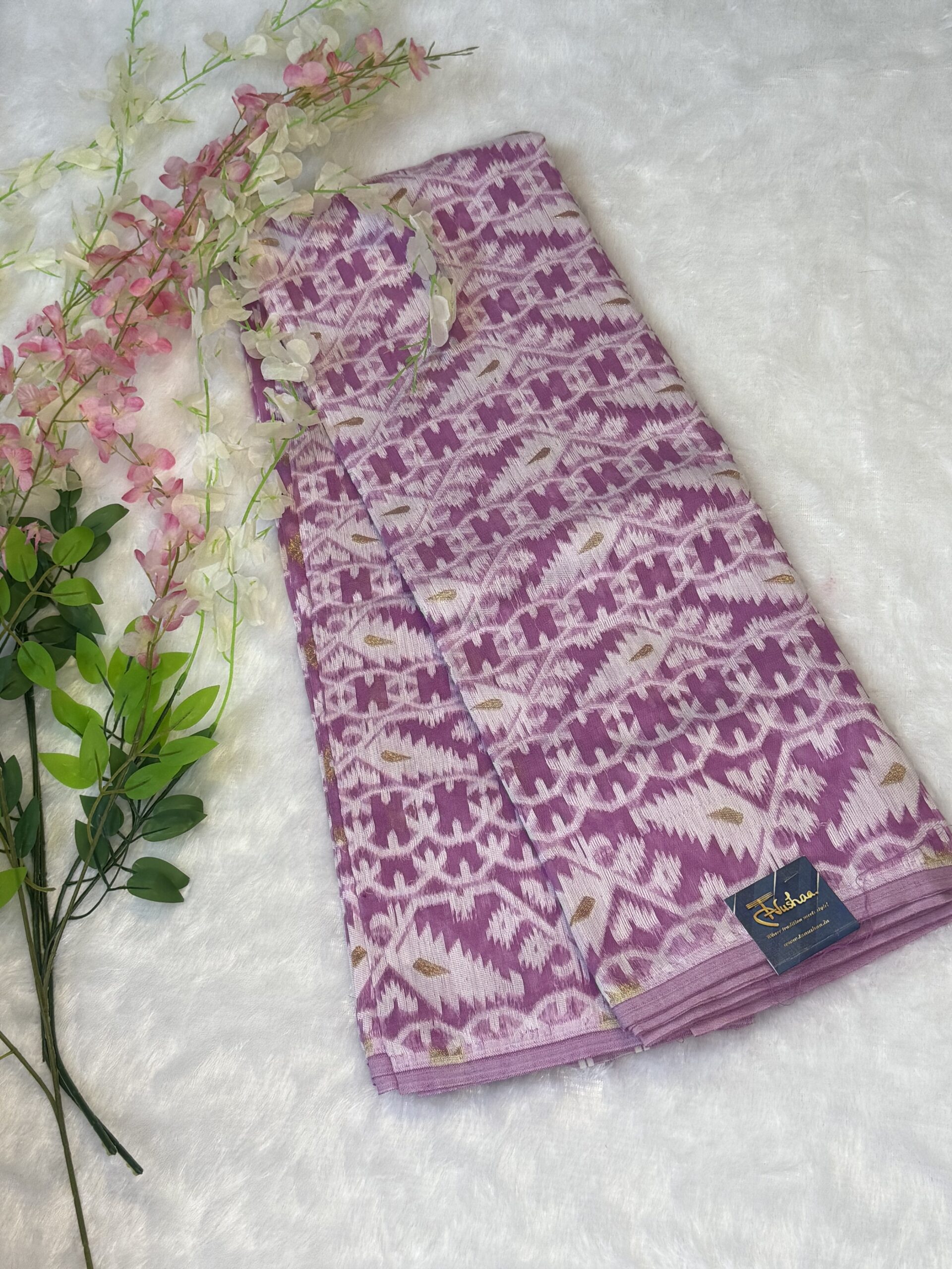 Semi Dhakai Jamdani Cotton Saree in Rose Pink & Snowy White - Image 3